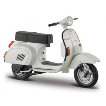 Maisto Vespa  PK 125 Automatica (1984) - 1:18 Diecast Scooter